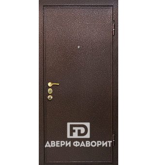Металлическая дверь в коттедж с цинкогрунтом