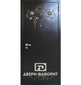 металлическая дверь для коттеджа с отделкой цинкогрунт