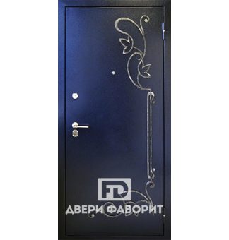 стальная одностворчатая дверь с ковкой