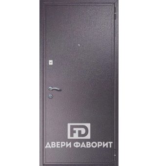 дверь металлическая в квартиру окрашена порошковой краской серого цвета