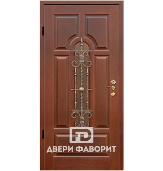 дверь металлическая с о стеклом и ковкой, отделана мдф