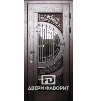 дверь входная металлическая с зеркальной вставкой и ковкой