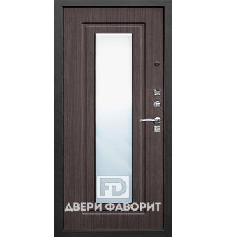 стальная дверь с мдф оборудована зеркалом